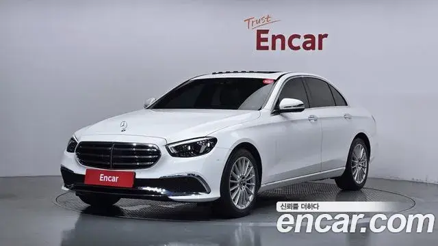 Mercedes-Benz E-Class 2021 — Фото 20/20