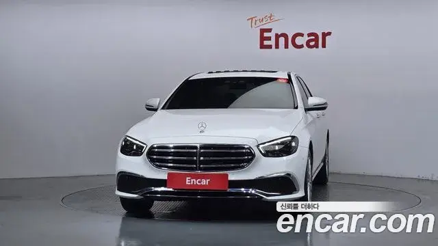 Mercedes-Benz E-Class 2021 — Фото 2/20