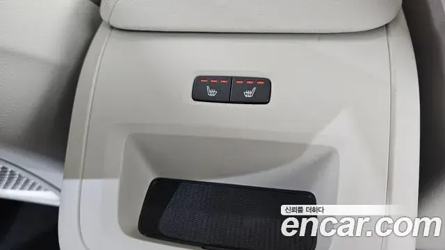 Volvo XC60 2026 — Photo 10/33