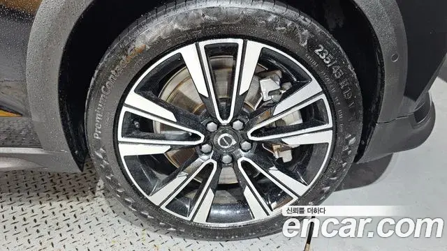 Volvo V60 Cross Country 2025 — Photo 28/38