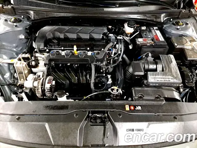 Hyundai Avante 2023 — Photo 5/20