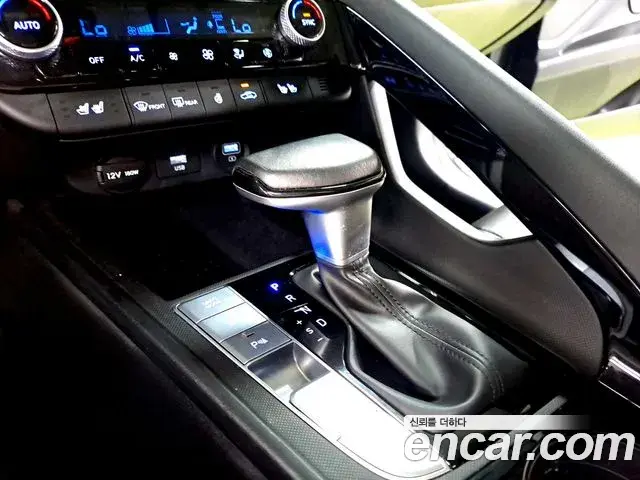 Hyundai Avante 2023 — Photo 7/20