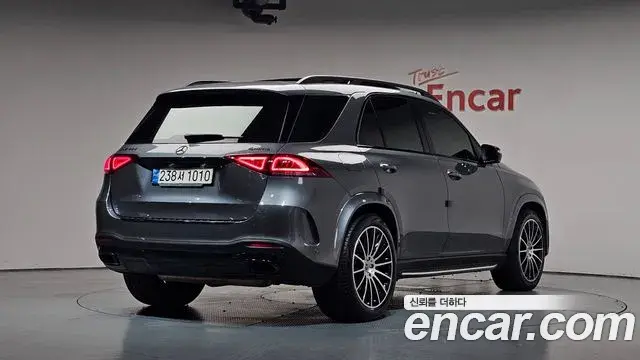 Mercedes-Benz GLE-Class 2022 — Фото 2/20