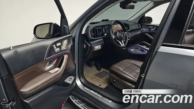 Mercedes-Benz GLE-Class 2022 — Фото 10/20