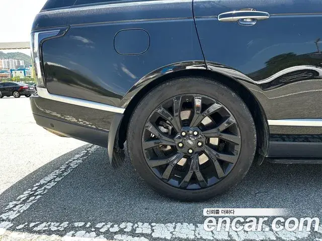 Land Rover Range Rover 2018 — Şəkil 6/14