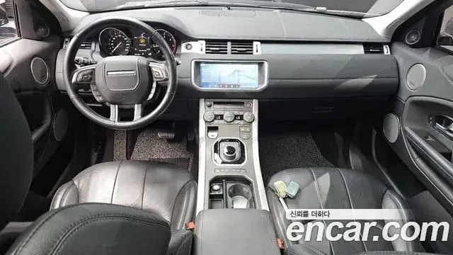 Land Rover Range Rover Evoque 2018 — Photo 23/31