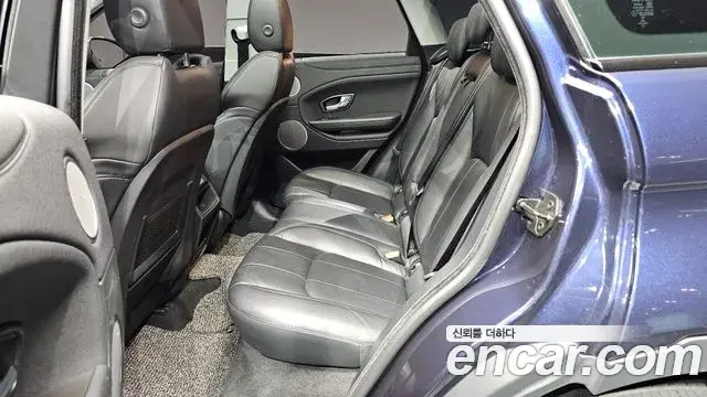 Land Rover Range Rover Evoque 2018 — Photo 8/31