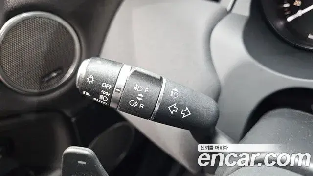 Land Rover Range Rover Evoque 2018 — Photo 13/31