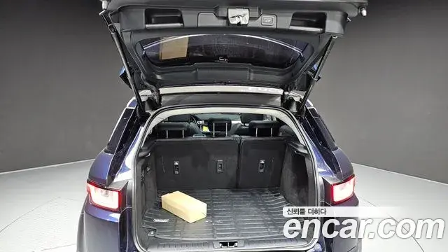 Land Rover Range Rover Evoque 2018 — Photo 3/31