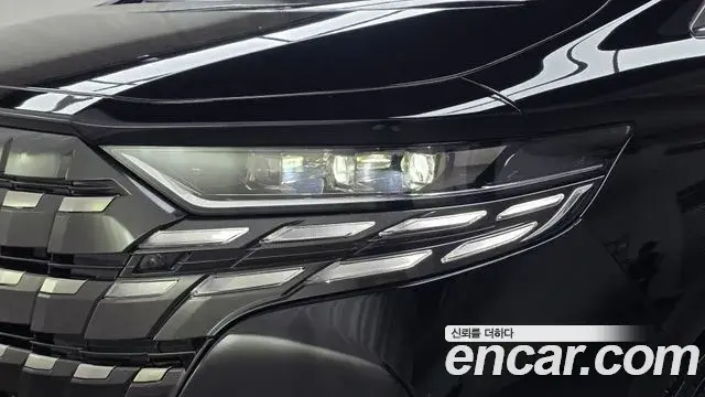 Toyota Alphard 2026 — ფოტო 32/35