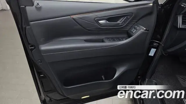 Toyota Alphard 2026 — ფოტო 15/35