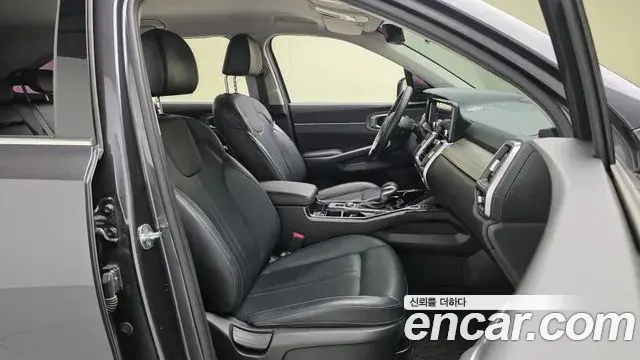 Kia Sorento 2021 — Photo 11/20