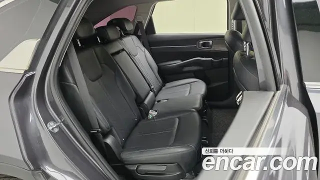 Kia Sorento 2021 — Photo 12/20