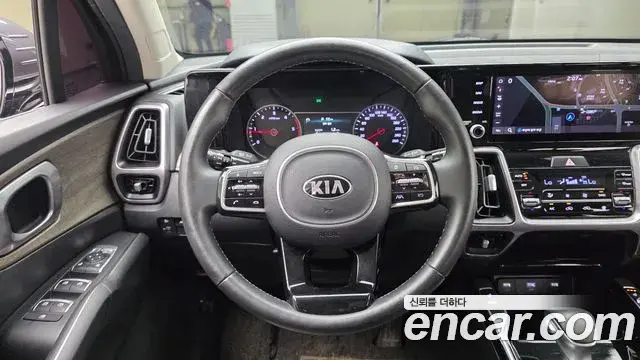 Kia Sorento 2021 — Photo 14/20