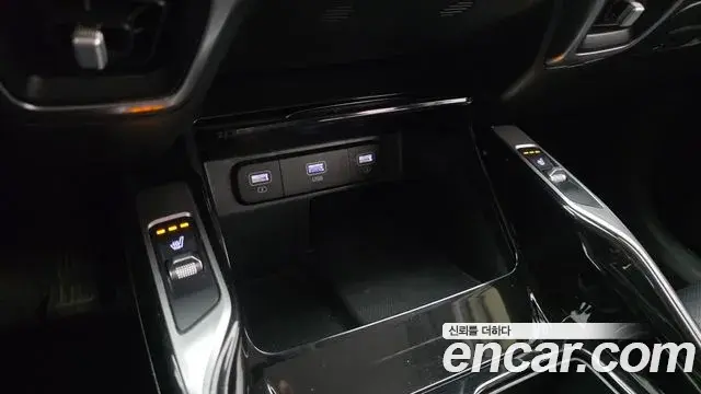 Kia Sorento 2021 — Photo 18/20