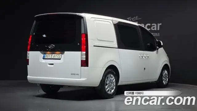Hyundai Staria 2022 — Photo 2/20