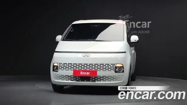 Hyundai Staria 2022 — Photo 3/20