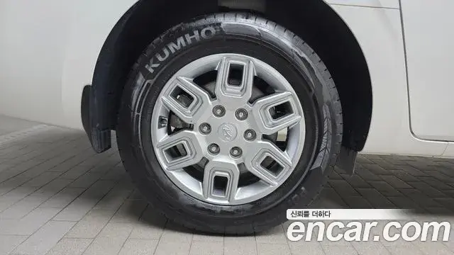 Hyundai Staria 2022 — Photo 5/20