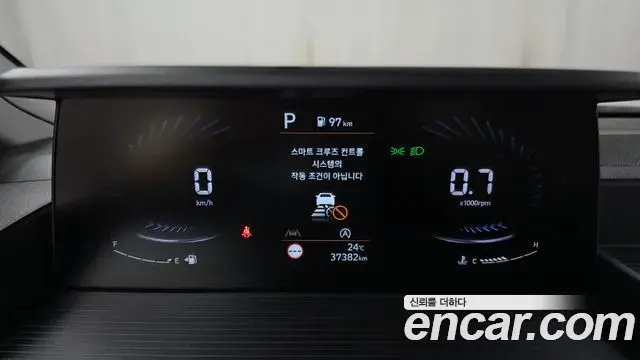 Hyundai Staria 2022 — Photo 8/20