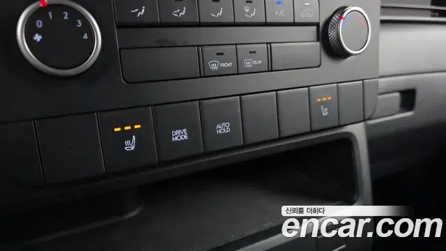 Hyundai Staria 2022 — Photo 12/20