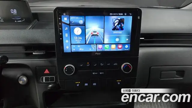 Hyundai Staria 2022 — Photo 14/20