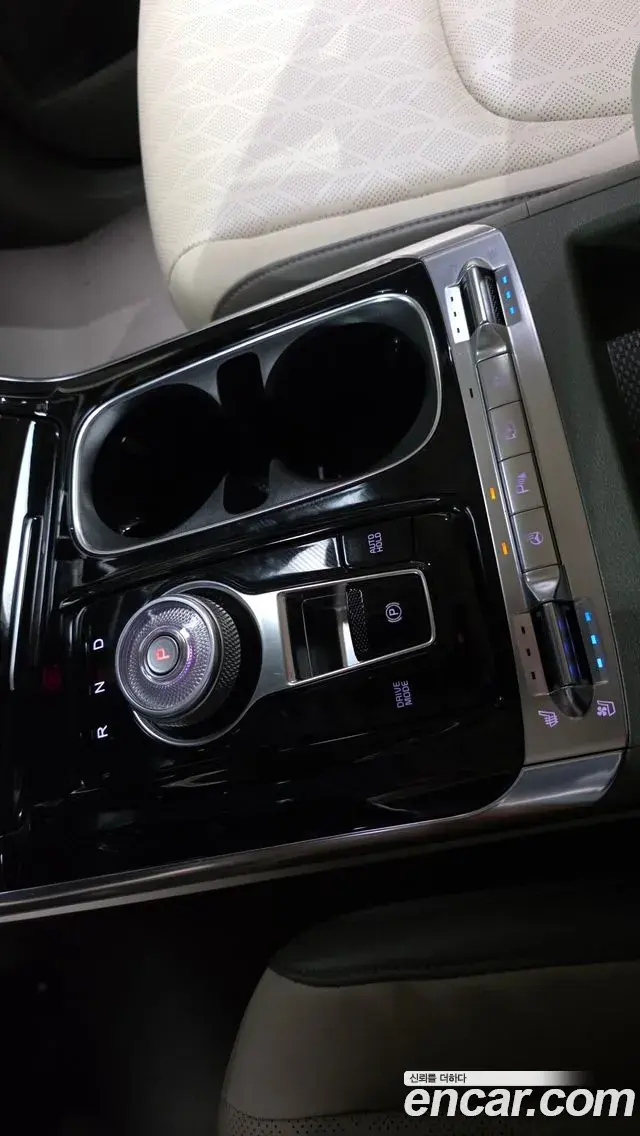 Kia Carnival 2022 — Фото 9/20