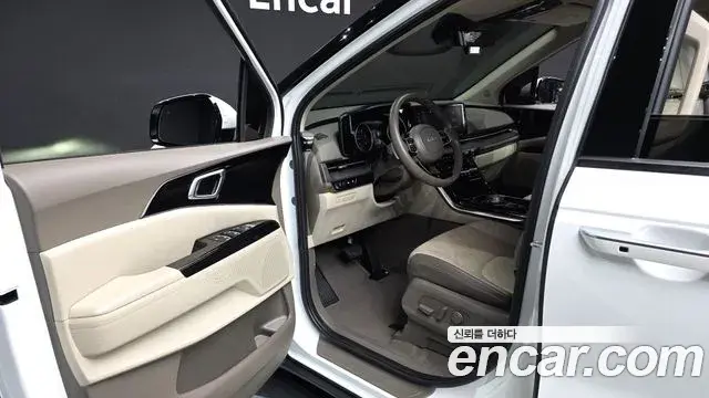 Kia Carnival 2022 — Фото 10/20