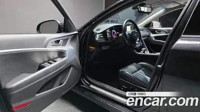 Genesis G70 2020 — ფოტო 16/20