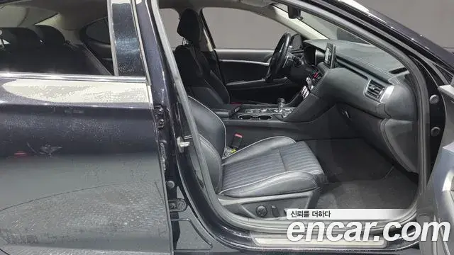Genesis G70 2020 — ფოტო 4/20