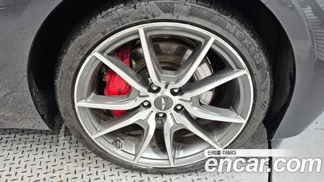 Genesis G70 2019 — ფოტო 24/35