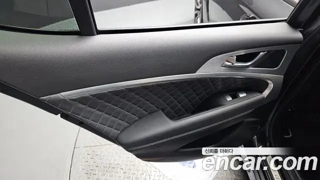 Genesis G70 2019 — ფოტო 16/35