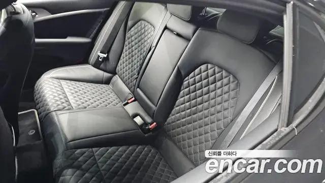 Genesis G70 2019 — ფოტო 9/35