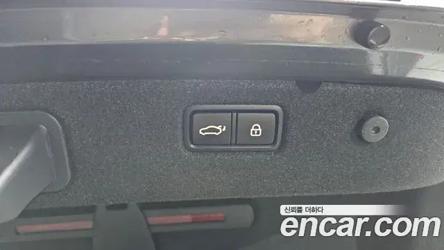 Genesis G70 2019 — ფოტო 14/35