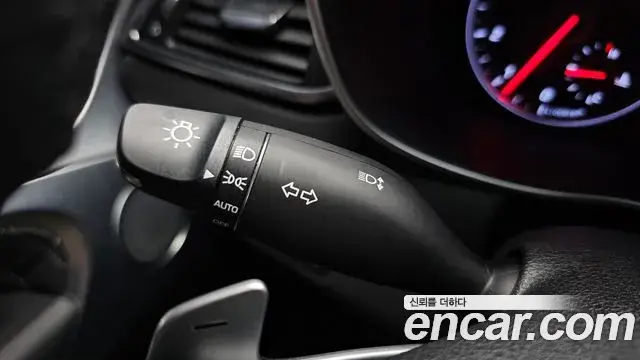 Genesis G70 2019 — ფოტო 18/35