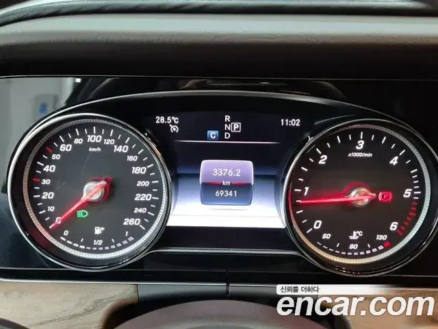 Mercedes-Benz E-Class 2019 — Фото 5/18