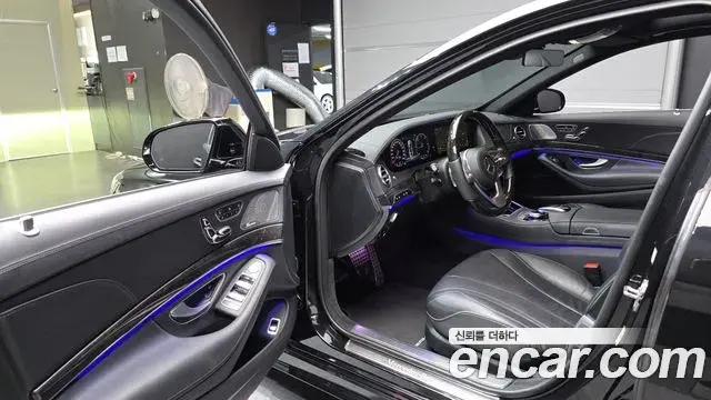 Mercedes-Benz S-Class 2019 — Фото 10/20
