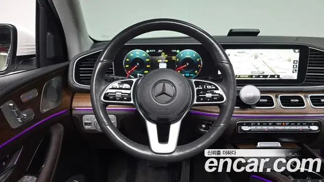 Mercedes-Benz GLE-Class 2020 — Фото 13/20