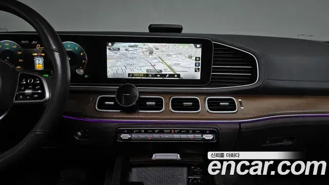 Mercedes-Benz GLE-Class 2020 — Фото 14/20