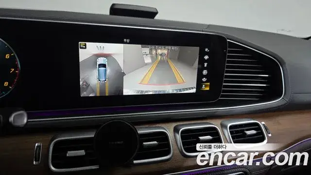 Mercedes-Benz GLE-Class 2020 — Фото 15/20