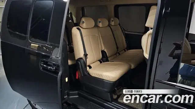 Hyundai Staria 2025 — Фото 12/20