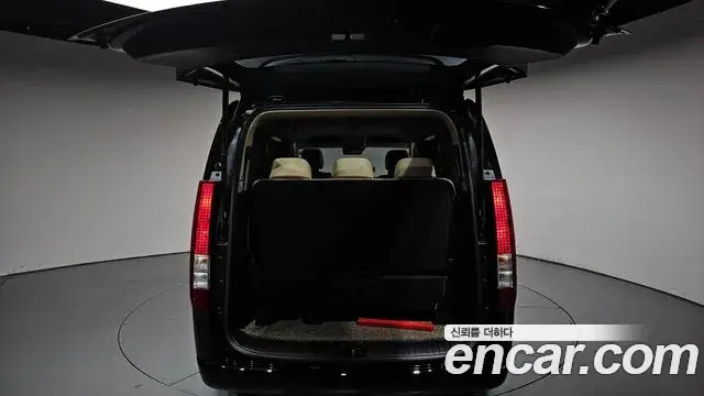 Hyundai Staria 2025 — Фото 20/20