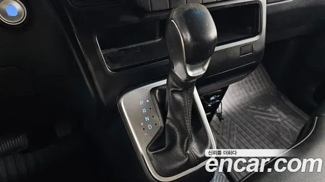 Hyundai Staria 2022 — Фото 9/20