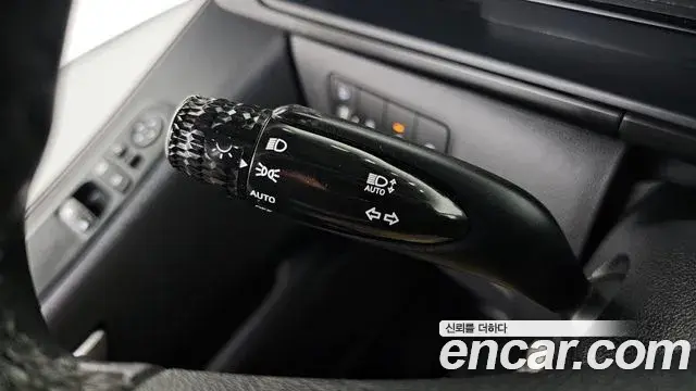 Hyundai Staria 2022 — Photo 4/33