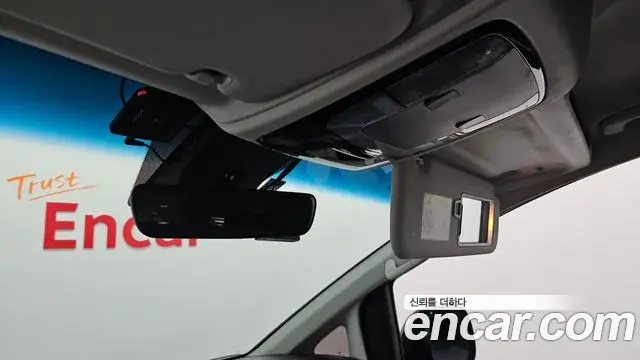 Hyundai Staria 2022 — Photo 17/33