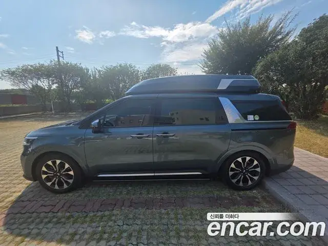 Kia Carnival 2021 — Фото 15/18