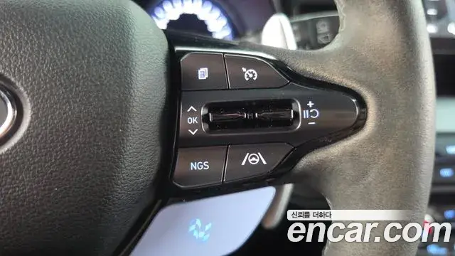 Hyundai Veloster 2020 — Фото 18/20