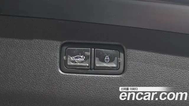 Genesis GV70 2023 — Şəkil 16/37