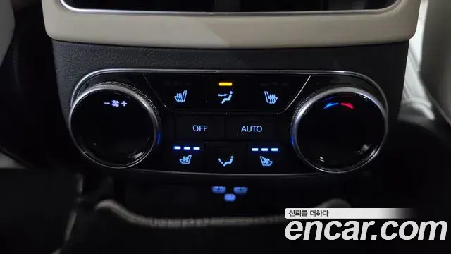 Genesis GV70 2023 — Şəkil 22/37