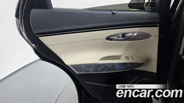 Genesis GV70 2023 — Şəkil 26/37