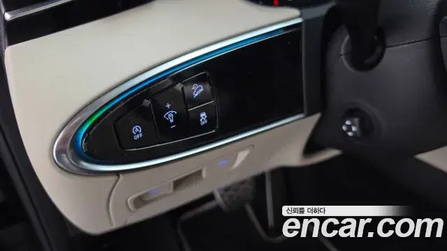 Genesis GV70 2023 — Şəkil 17/37